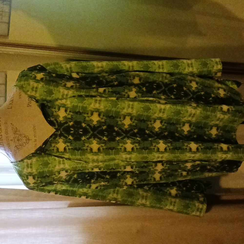 Linea tunic top